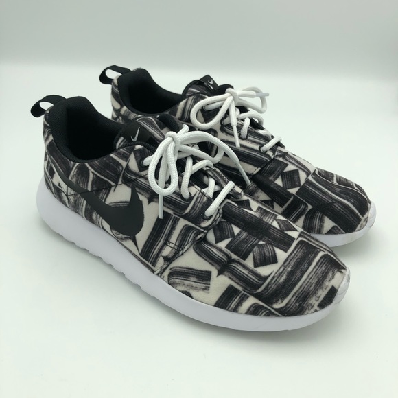 Women's Nike Roshe One Print Shoes 6.5 - Picture 5 of 7